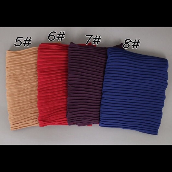 Scarf - Picture 7 of 8